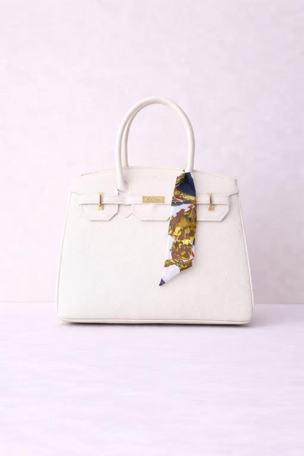 Sac avec Écharpe