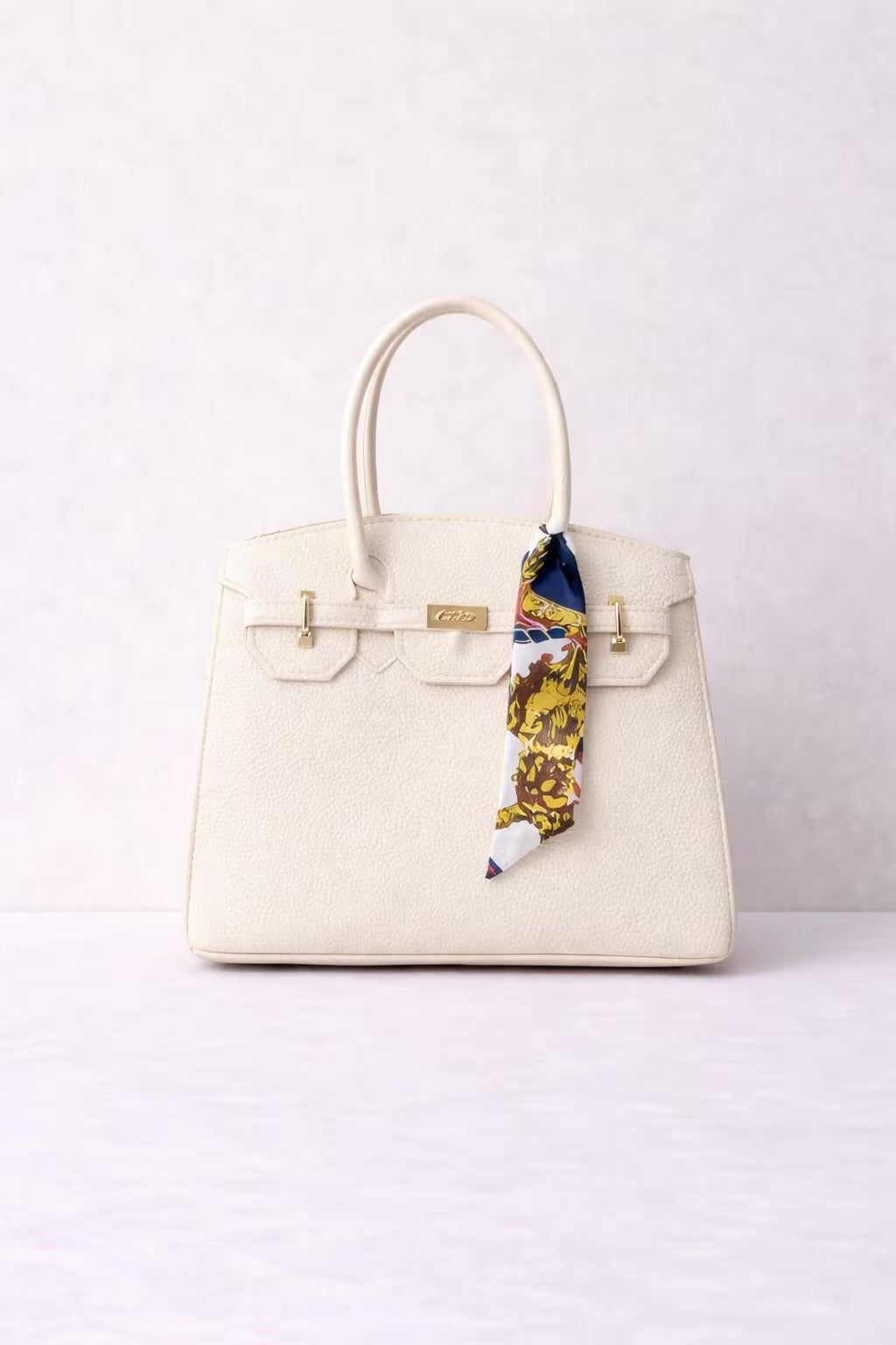 Sac avec Écharpe